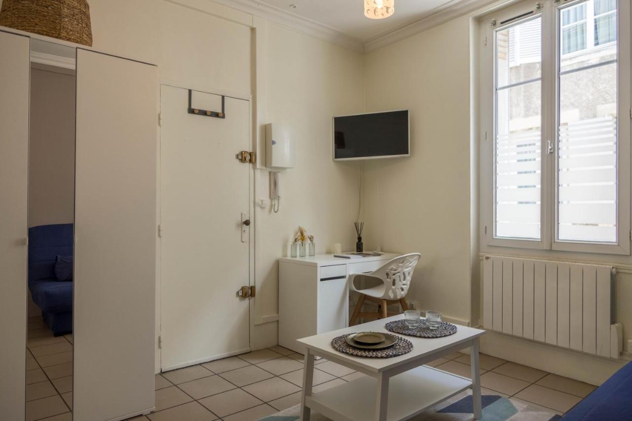 Le Penseur Studio Apartment ออร์เลออง ภายนอก รูปภาพ